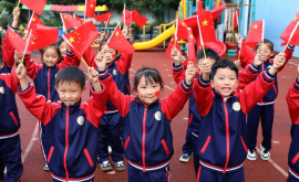 Си Цзиньпин призвал внести новый и более значительный вклад в дело развития женщин и детей