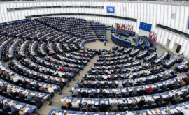 Parlamentul UE cere deschiderea negocierilor pentru aderarea Moldovei la UE