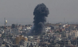 Israelul atacă cu bombe cartierul general al armatei Hamas și depozite de arme 