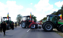 Agricultorii scot tehnica agricolă și se îndreaptă spre Chișinău la protest