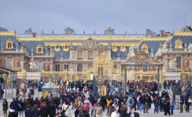 Mii de turiști evacuați de la Palatul Versailles 