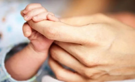 Veste bună pentru părinți Indemnizația acordată la nașterea copilului a fost mărită 