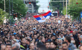Manifestanții din Serbia amenință că blochează străzile Belgradului