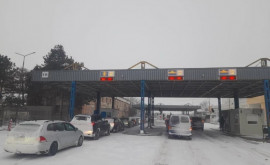 A fost reluată circulația camioanelor prin punctul de trecere a frontierei Leușeni Albița