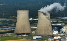 Două reactoare oprite la o centrală nucleară din Franța din cauza unui incendiu 