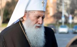 Credincioşii ortodocşi bulgari își iau rămas bun de la Patriarhul Neofit