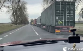 Mii de camioane blocate la granița Ucrainei cu țările UE
