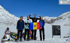 Флаг Молдовы и холдинга DAAC Hermes подняты на новых горных высотах