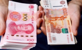 Rusia și China practic au renunțat la dolar în tranzacțiile dintre ele