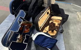 На Леушенской таможне у пассажира изъяты четыре незадекларированные скрипки