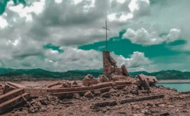 Seceta a scos la lumină cu tot cu biserică o așezare veche de 300 ani în Filipine