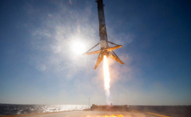 Ракета Falcon 9 вернулась на Землю 
