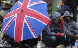 Marea Britanie nu va mai garanta libera circulaţie a imigranţilor UE