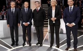 Французы отдали победу Макрону на дебатах