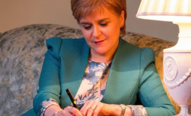 Sturgeon cere permisiunea organizării unui referendum privind independența Scoției
