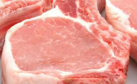 Carne de porc fără acte de proveniență în piețele din capitală