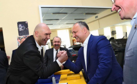 Dodon si Valuev în vizită la Universitatea de Stat de Educație Fizică și Sport FOTO