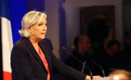 Marine Le Pen a revenit la conducerea Frontului Național