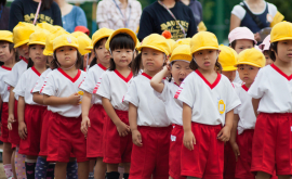 Educația la japonezi copiii de 4 ani circulă singuri cu metroul