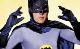 A murit primul actor care la interpretat pe Batman