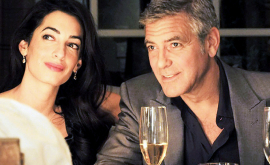 George și Amal Clooney văzuți în Italia alături de gemenii lor