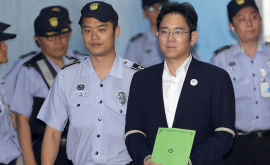 Procurorii cer 12 ani de închisoare pentru moștenitorul imperiului Samsung