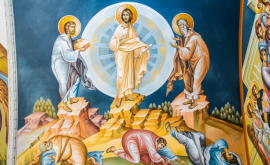 Православные верующие по старому стилю празднуют Преображение Спасителя
