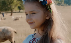 Трогательный патриотический клип подготовили Валентин Узун и его дочь