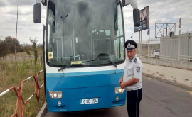 Ce au găsit polițiștii la stațiile terminus ale microbuzelor de rută VIDEO