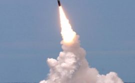 Phenianul amenință cu noi lansări de rachete balistice