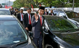 Președintele indonezian a mers doi kilometri pe jos