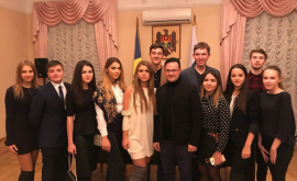 Осталеп восхищен патриотизмом студентов из Молдовы ФОТО