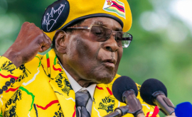 Mugabe demis din funcţia de preşedinte al partidului care conduce Zimbabwe
