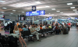 Пассажиры необычно отреагировали на задержание рейса ВИДЕО