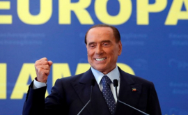 Cum arată Berlusconi după numeroase operații estetice VIDEO