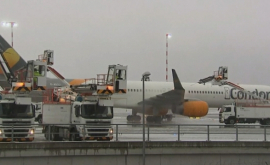 Снег парализовал аэропорт во Франкфурте