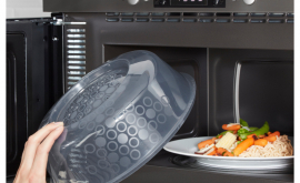 Trucuri de utilizare a cuptorului cu microunde pe care încă nu le cunoști