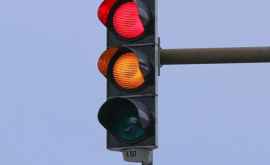 La o intersecție din capitală nu funcționează semaforul