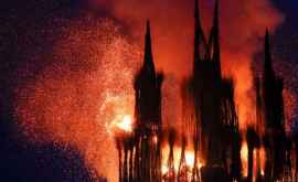 Rusia Un obiectiv artistic în formă de catedrală a fost incendiat FOTO