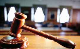 Неординарный случай молдаванина защищали 130 адвокатов оплаченных государством