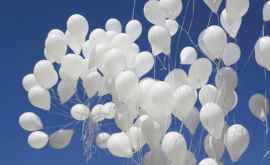 В память о жертвах пожара в Кемерово выпустят белые шары в небо над Кишиневом
