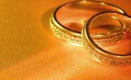 Peste 20 de cupluri din capitală şiau sărbătorit nunţile de aur şi de diamant