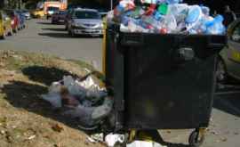 O întreprindere municipală prestează SERVICII ILEGALE de evacuare a gunoiului din oraş