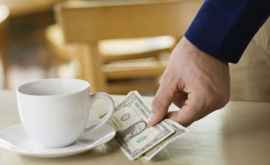 Intenţionat sau nu O bătrînă a lăsat 60000 de dolari întrun restaurant