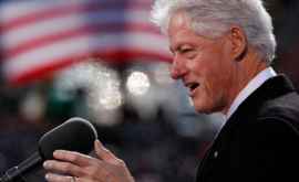Bill Clinton șia lansat primul roman thrillerul politic The President is missing