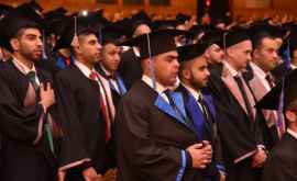 Aproape 300 de absolvenţi internaţionali ai USMF au depus jurămîntul