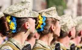 В украинской армии женщины отныне будут за мужчин