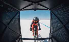 Aproape 300 kmh a fost depășit recordul de viteză pe bicicletă FOTOVIDEO