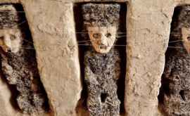 Mai multe statui misterioase au fost descoperite în Peru