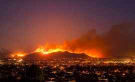 Incendiu în California mii de case au fost distruse de flăcări